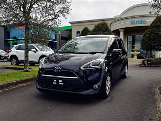 2017 Toyota SIENTA - Thumbnail