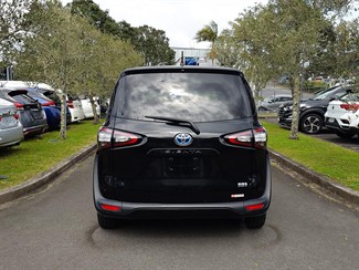 2017 Toyota SIENTA - Thumbnail