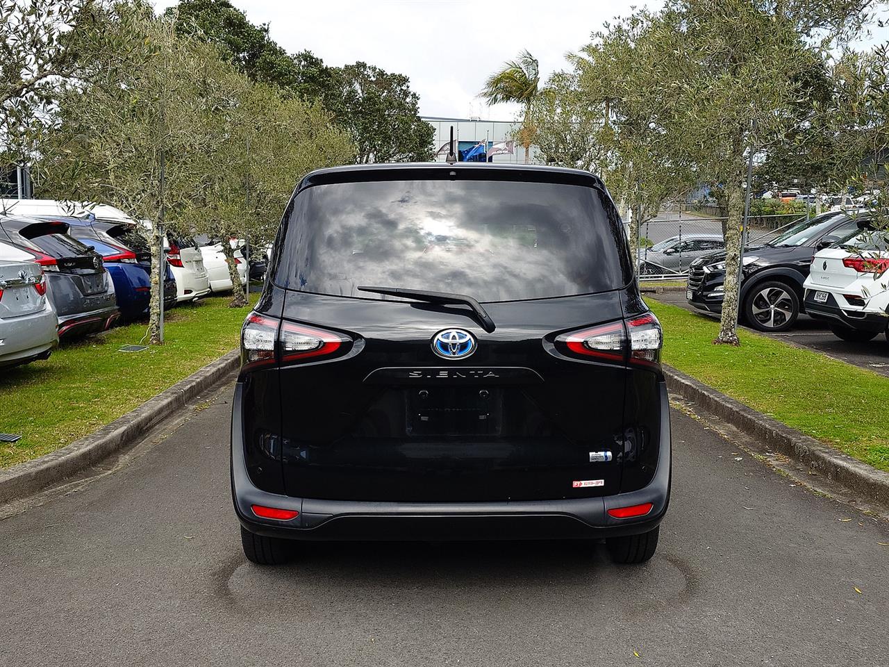 2017 Toyota SIENTA