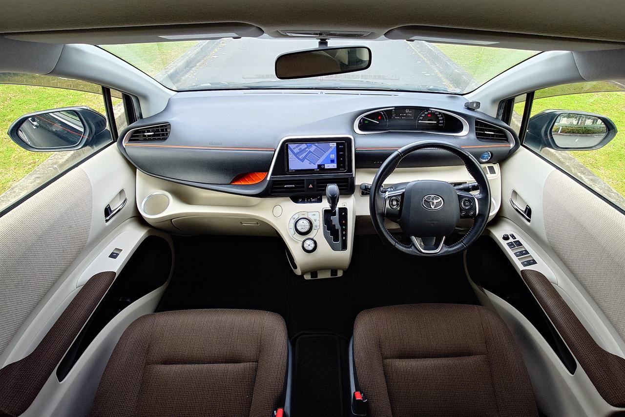 2017 Toyota SIENTA