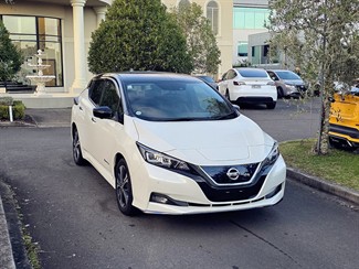 2021 Nissan LEAF - Thumbnail