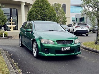 2010 Holden Commodore - Thumbnail