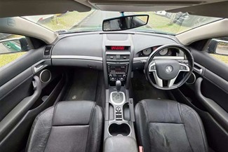 2010 Holden Commodore - Thumbnail