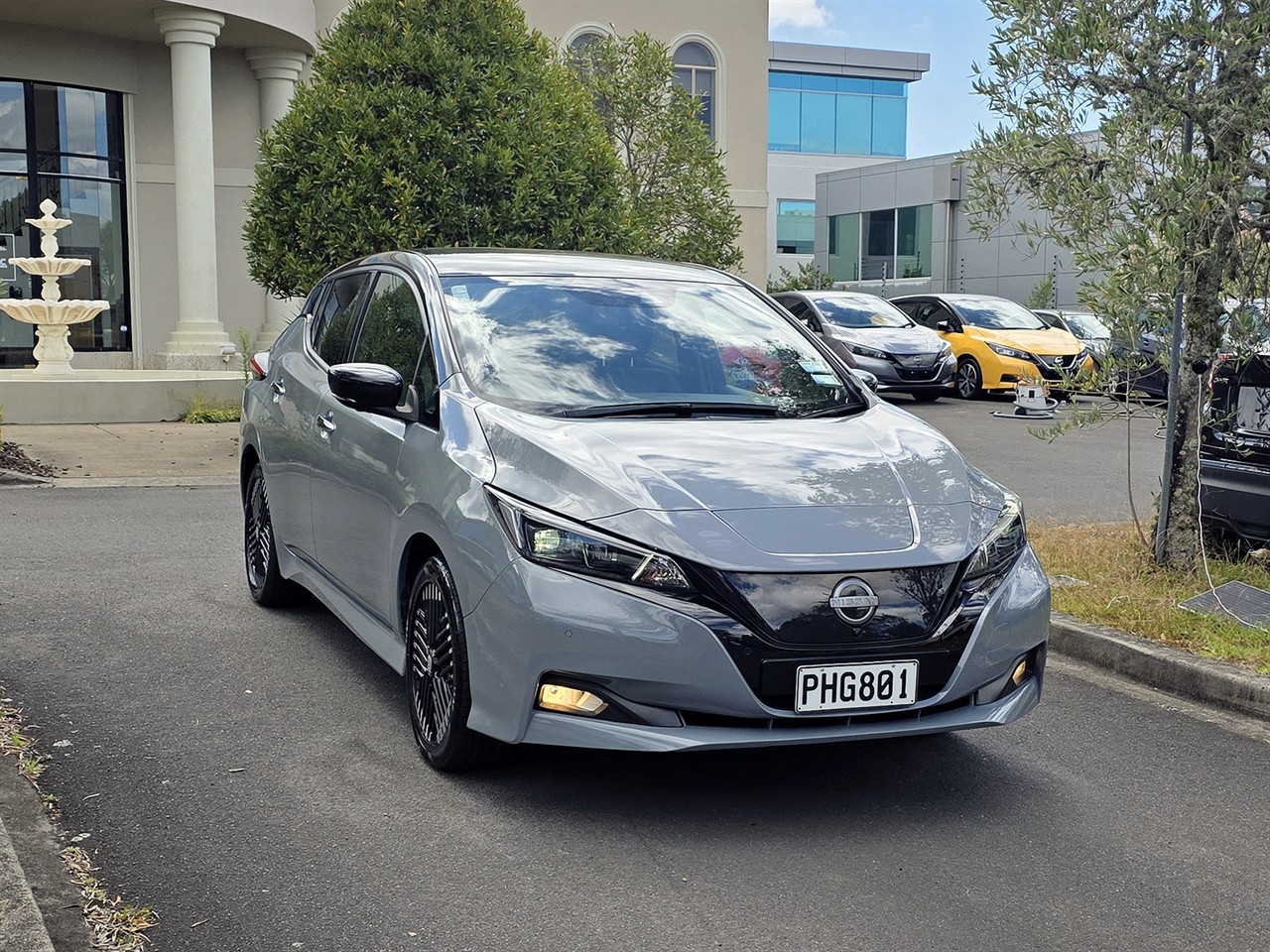 2022 Nissan LEAF