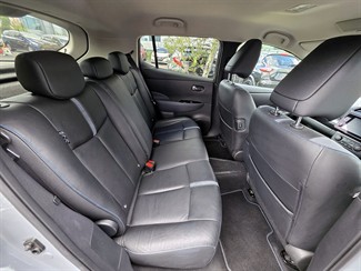 2022 Nissan LEAF - Thumbnail