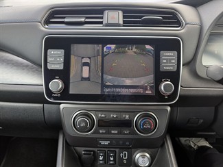 2022 Nissan LEAF - Thumbnail