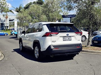 2021 Toyota Rav4 - Thumbnail