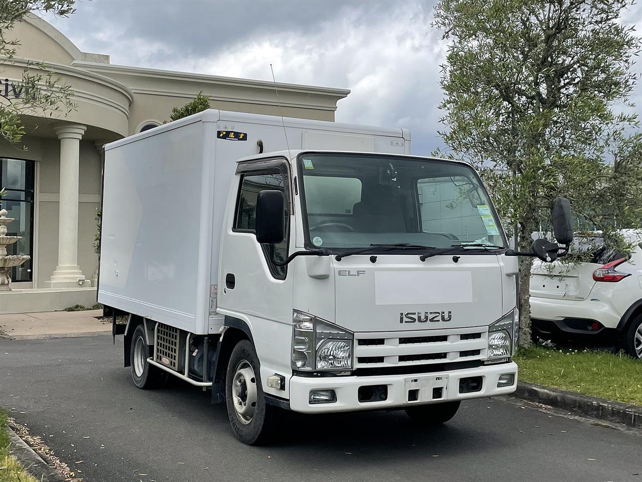 2011 ISUZU ELF