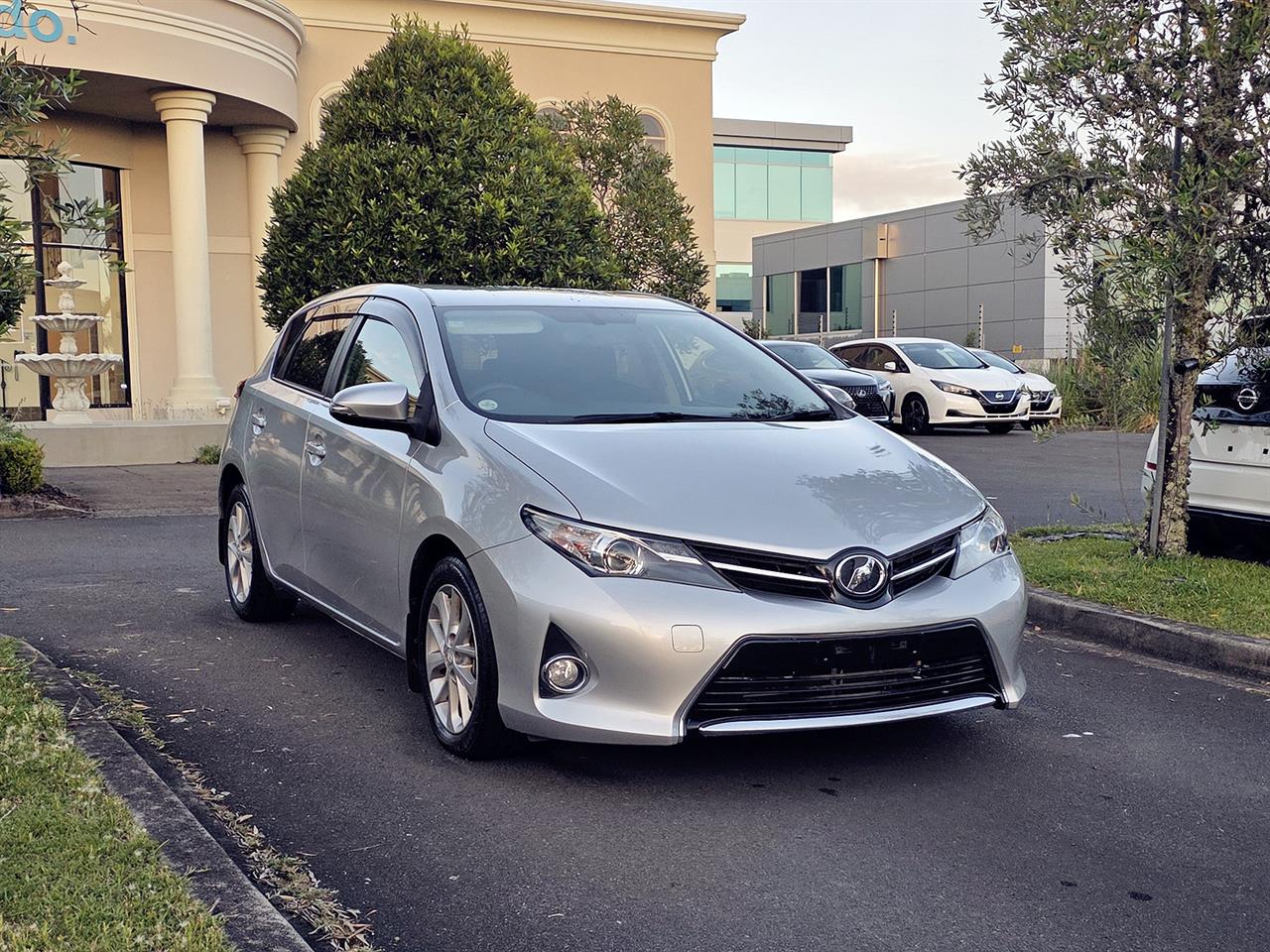 2013 Toyota AURIS