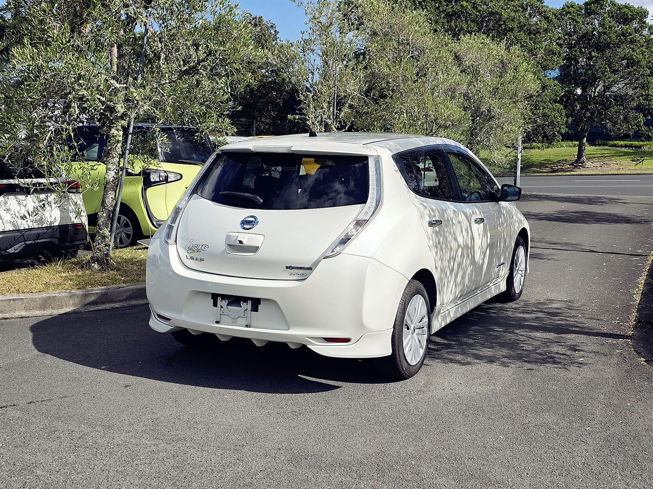2017 Nissan LEAF