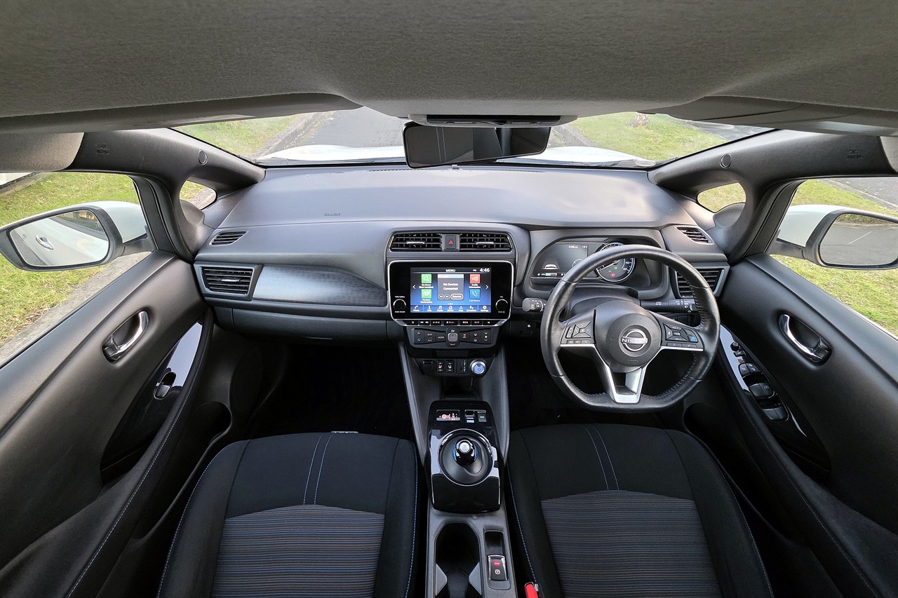 2022 Nissan LEAF