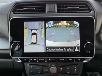 2022 Nissan LEAF - Thumbnail