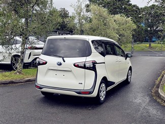 2018 Toyota SIENTA - Thumbnail