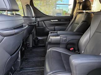 2018 Toyota Alphard - Thumbnail
