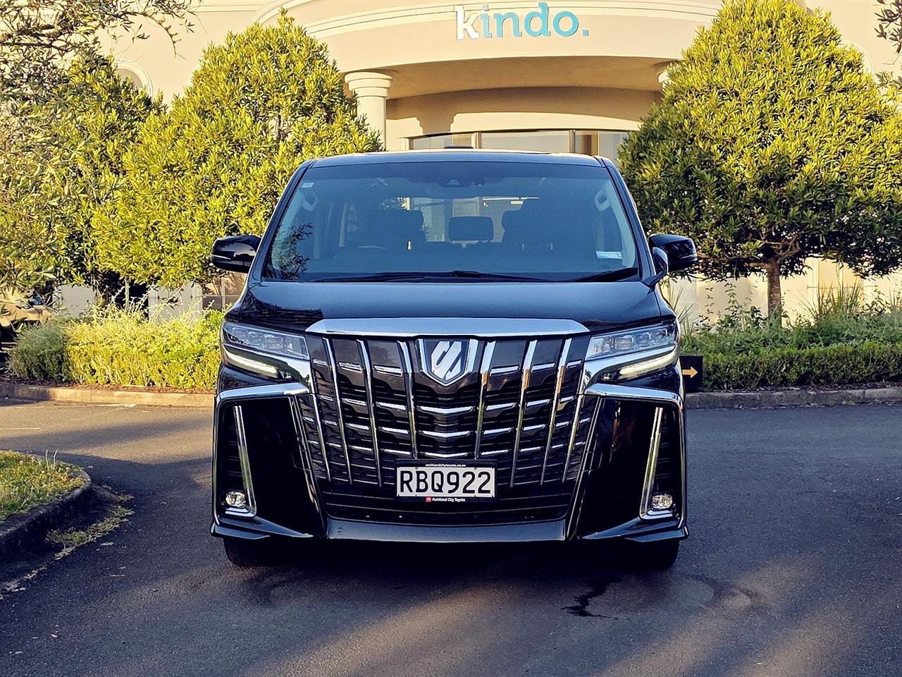 2018 Toyota Alphard