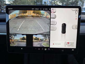 2022 Tesla Model Y - Thumbnail