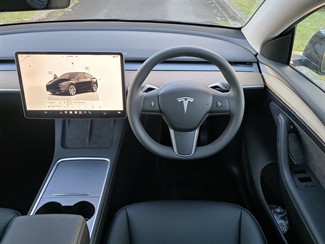 2022 Tesla Model Y - Thumbnail
