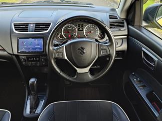 2015 Suzuki Swift - Thumbnail