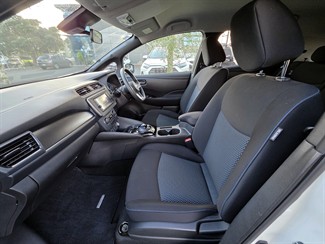 2019 Nissan LEAF - Thumbnail