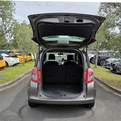 2008 Toyota Ractis - Thumbnail