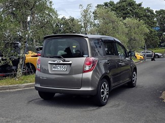 2008 Toyota Ractis - Thumbnail