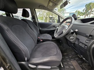 2008 Toyota Ractis - Thumbnail