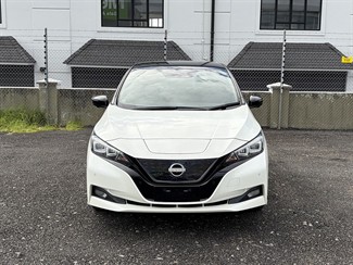 2021 Nissan LEAF - Thumbnail