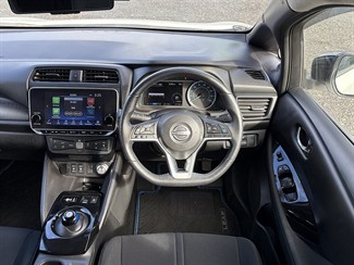 2021 Nissan LEAF - Thumbnail