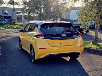 2018 Nissan LEAF - Thumbnail