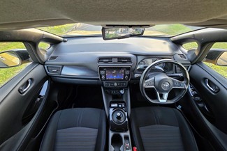 2018 Nissan LEAF - Thumbnail