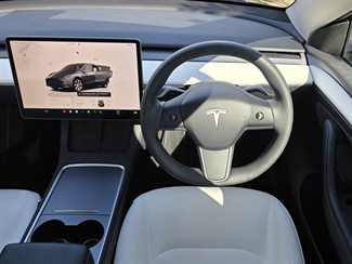 2023 Tesla Model Y - Thumbnail