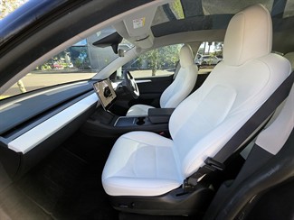2023 Tesla Model Y - Thumbnail
