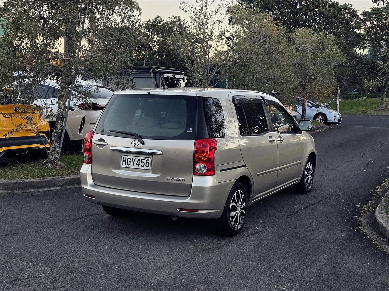 2005 Toyota RAUM