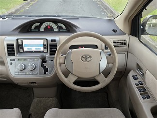 2005 Toyota RAUM - Thumbnail