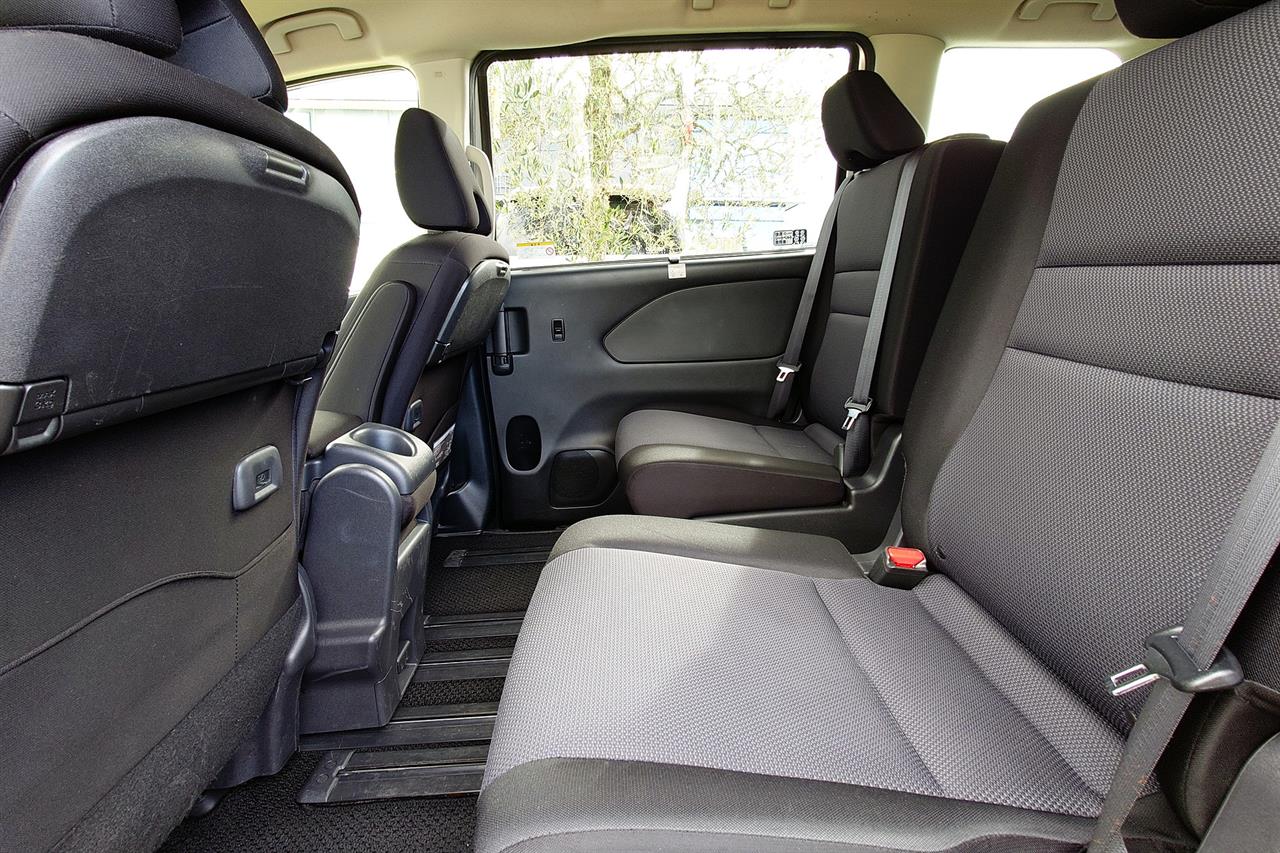 2022 Nissan SERENA