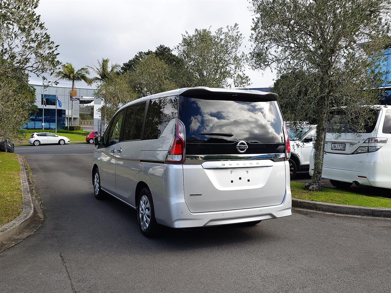 2022 Nissan SERENA