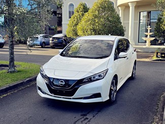 2021 Nissan LEAF - Thumbnail