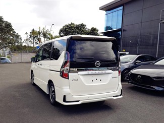 2022 Nissan SERENA - Thumbnail