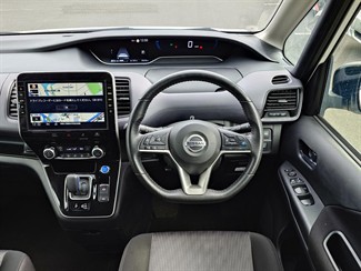 2022 Nissan SERENA - Thumbnail