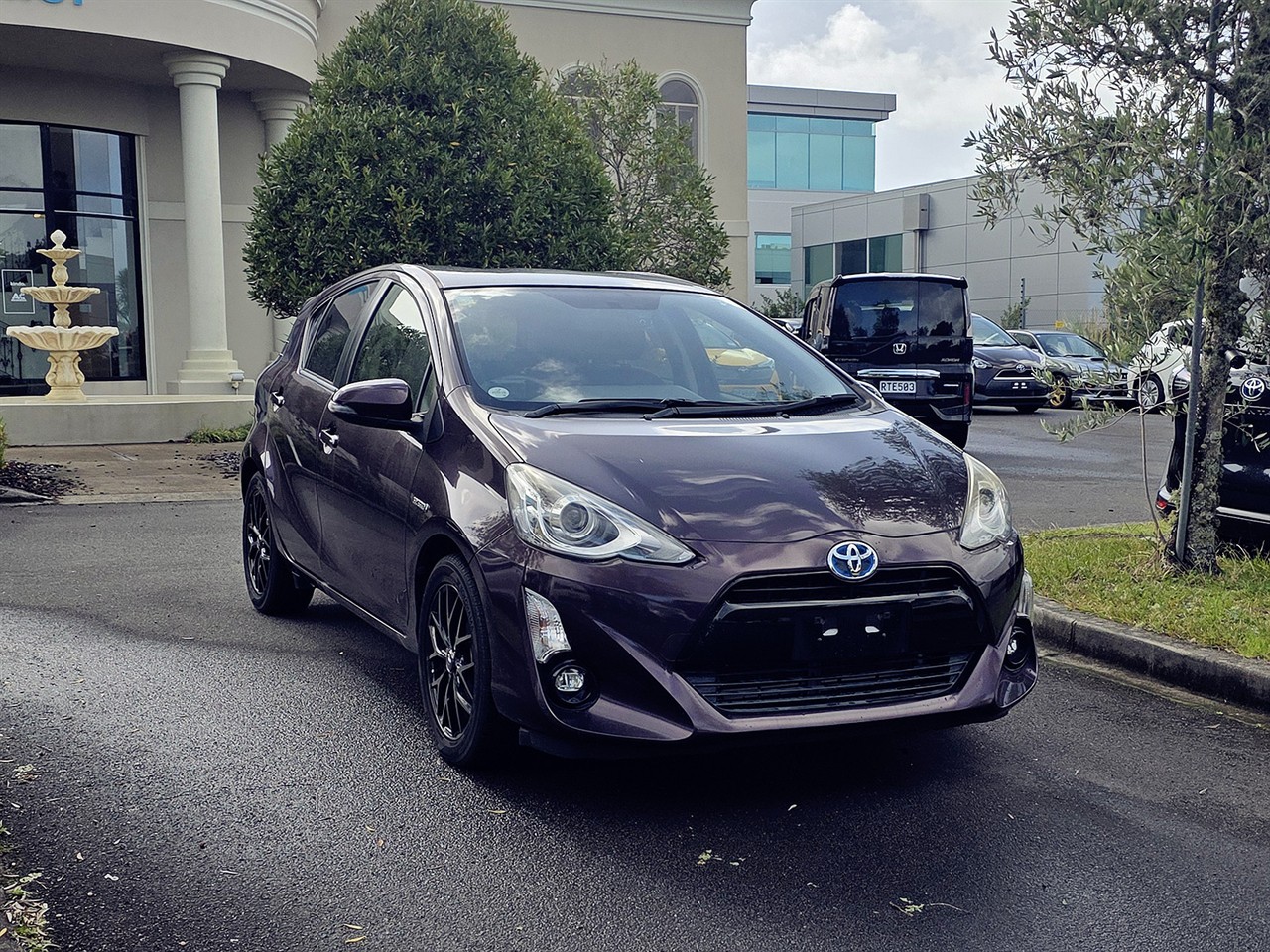 2015 Toyota AQUA