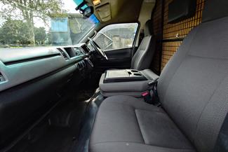 2013 Toyota Hiace - Thumbnail