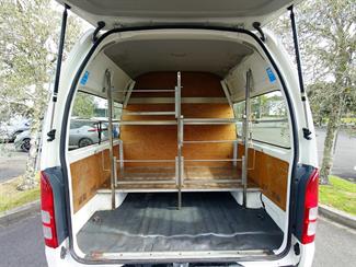 2013 Toyota Hiace - Thumbnail