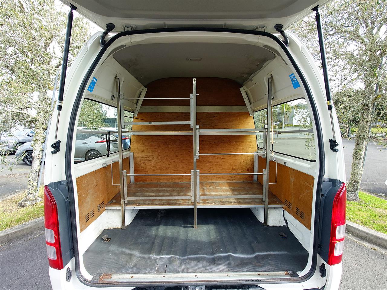 2013 Toyota Hiace