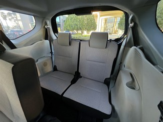 2017 Toyota SIENTA - Thumbnail