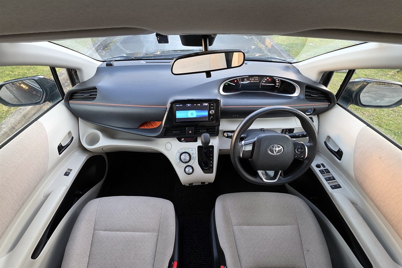 2017 Toyota SIENTA