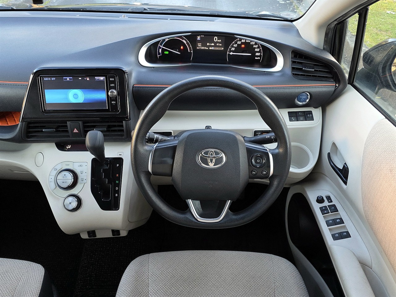 2017 Toyota SIENTA