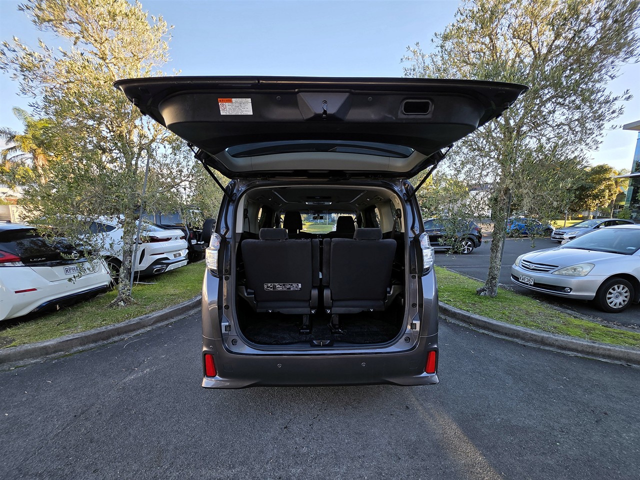 2017 Toyota Vellfire