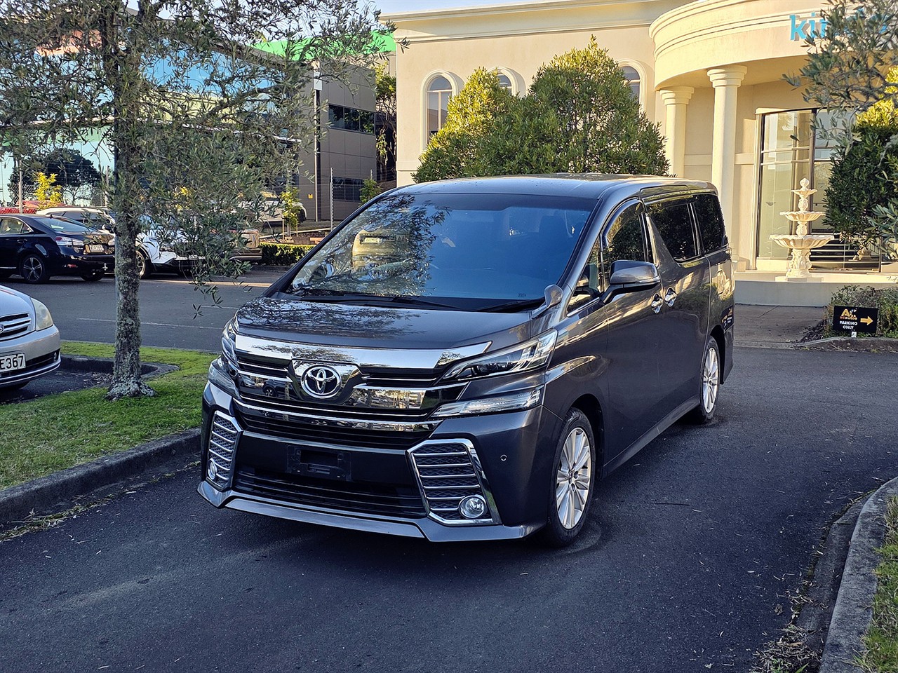 2017 Toyota Vellfire