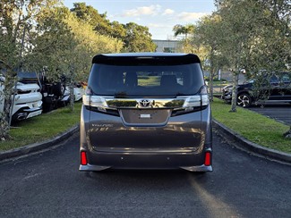 2017 Toyota Vellfire - Thumbnail