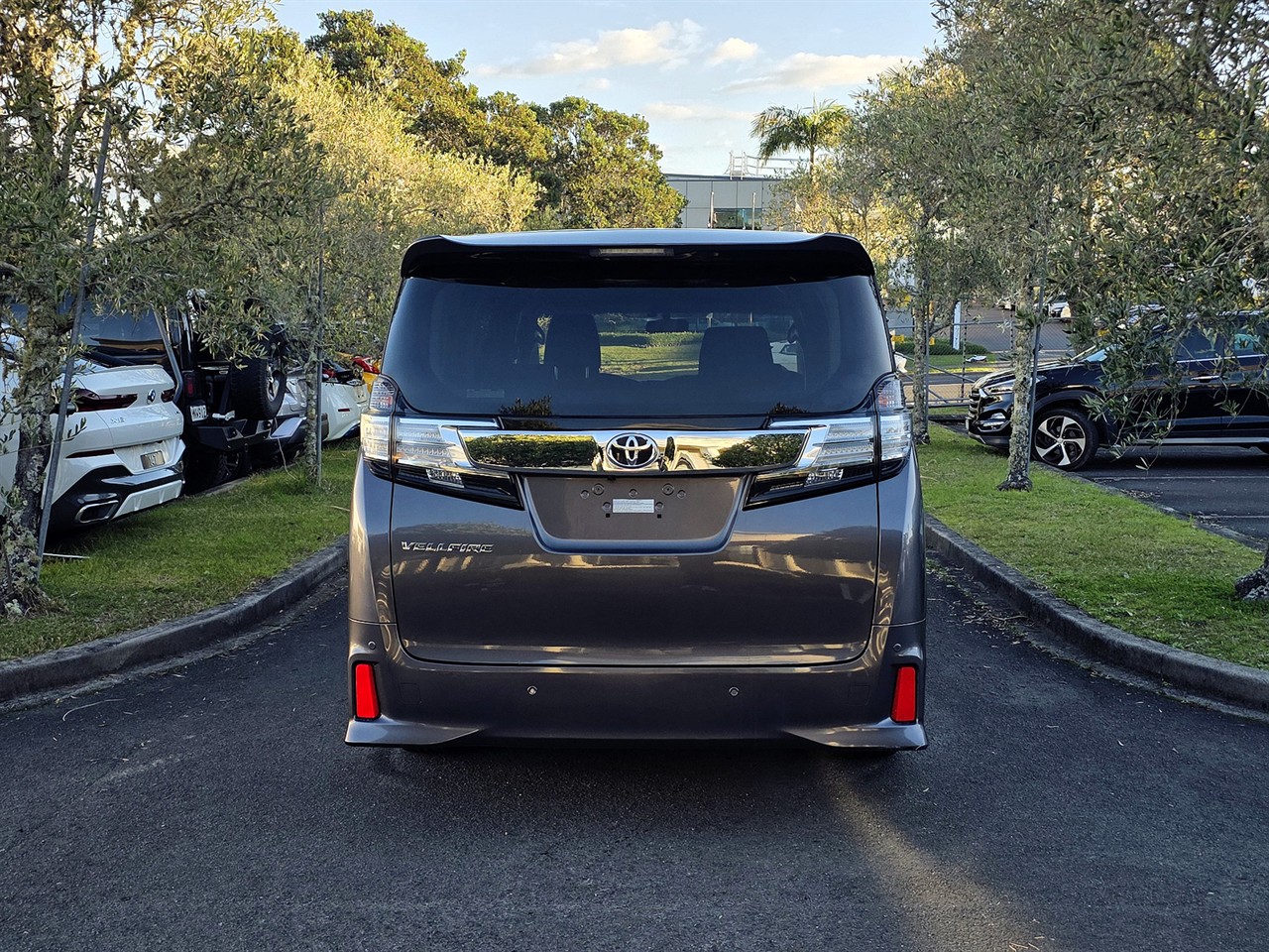 2017 Toyota Vellfire